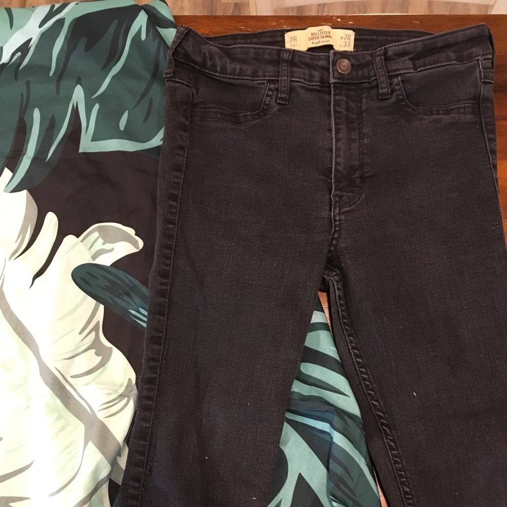 Traded ❌Hollister skinny black jeans